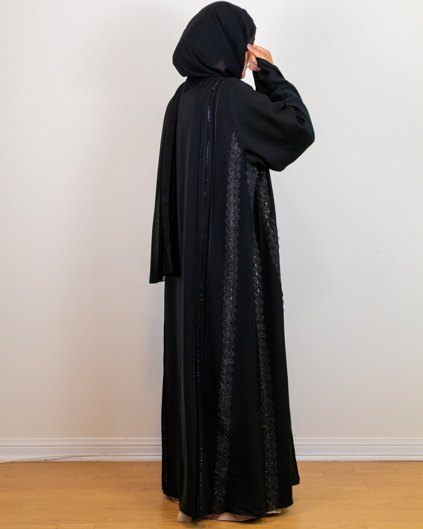 NAJMA - Front Open Buttoned Nada Abaya
