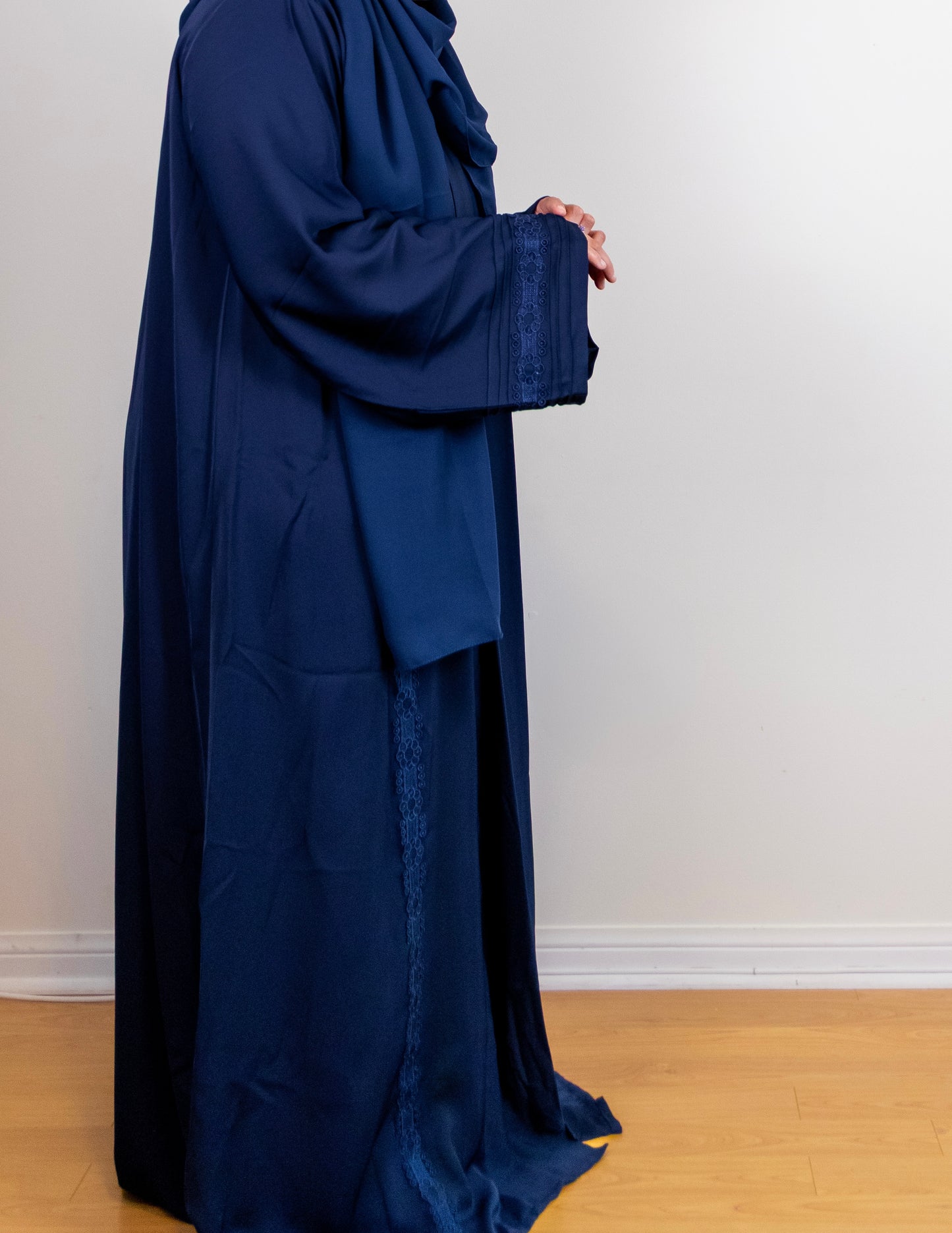 LAYLA - Front Open Buttoned Nada Abaya