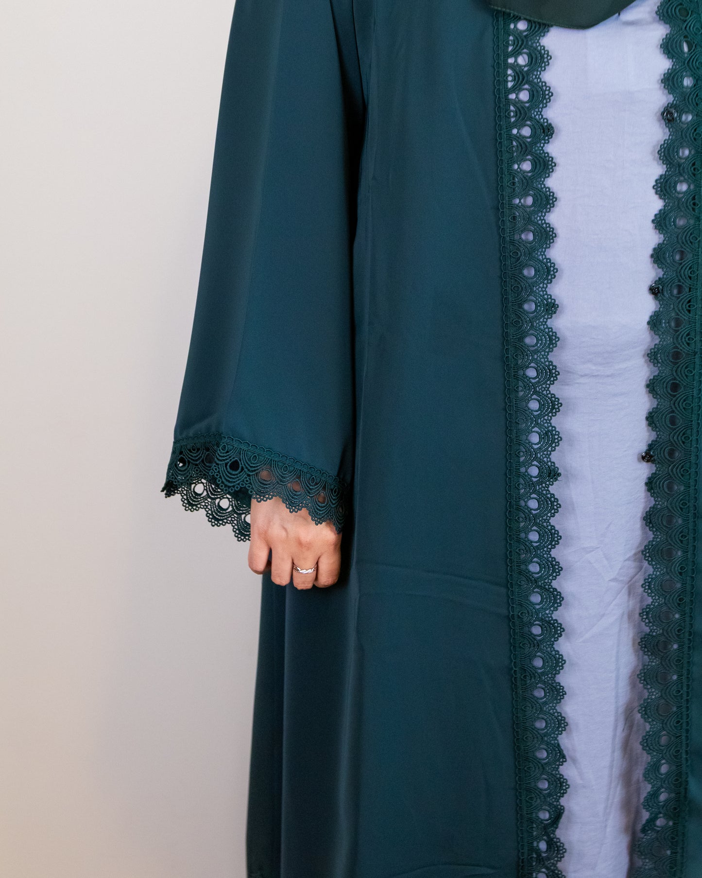 ROOBA - Front Open Nada Abaya